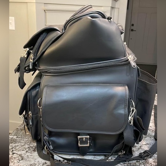 Motorcycle Bag: Saddlemen-Combination Backrest, Seat and Sissy Bar Bag - Picture 4 of 8